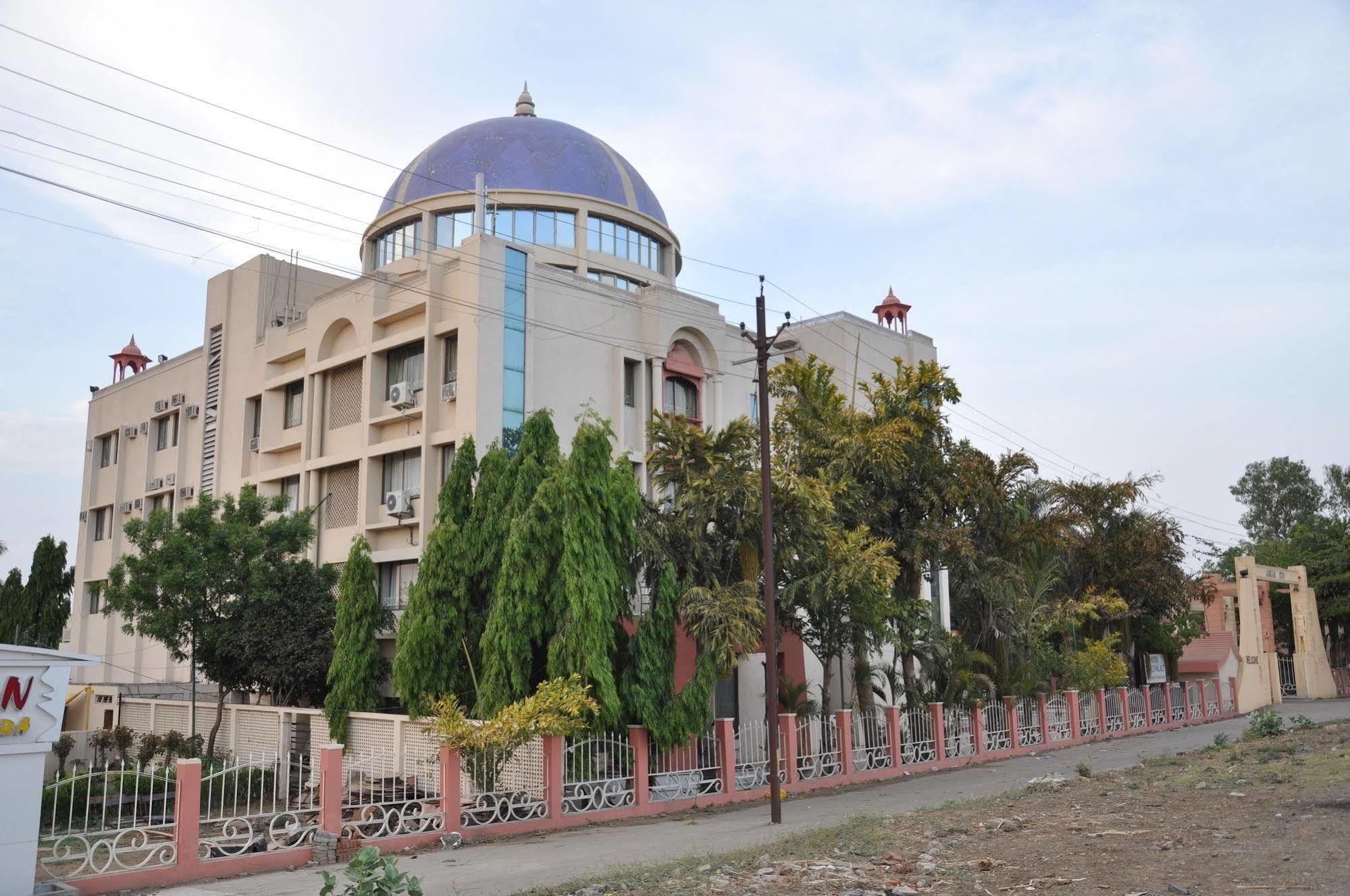 Jabali Palace Ξενοδοχείο Jabalpur Εξωτερικό φωτογραφία